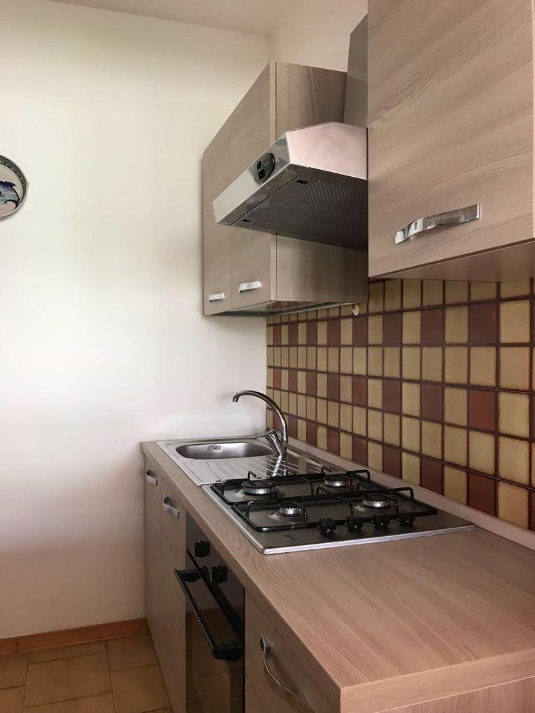 Appartamento Con Veranda Primo Piano ريتاني المظهر الخارجي الصورة